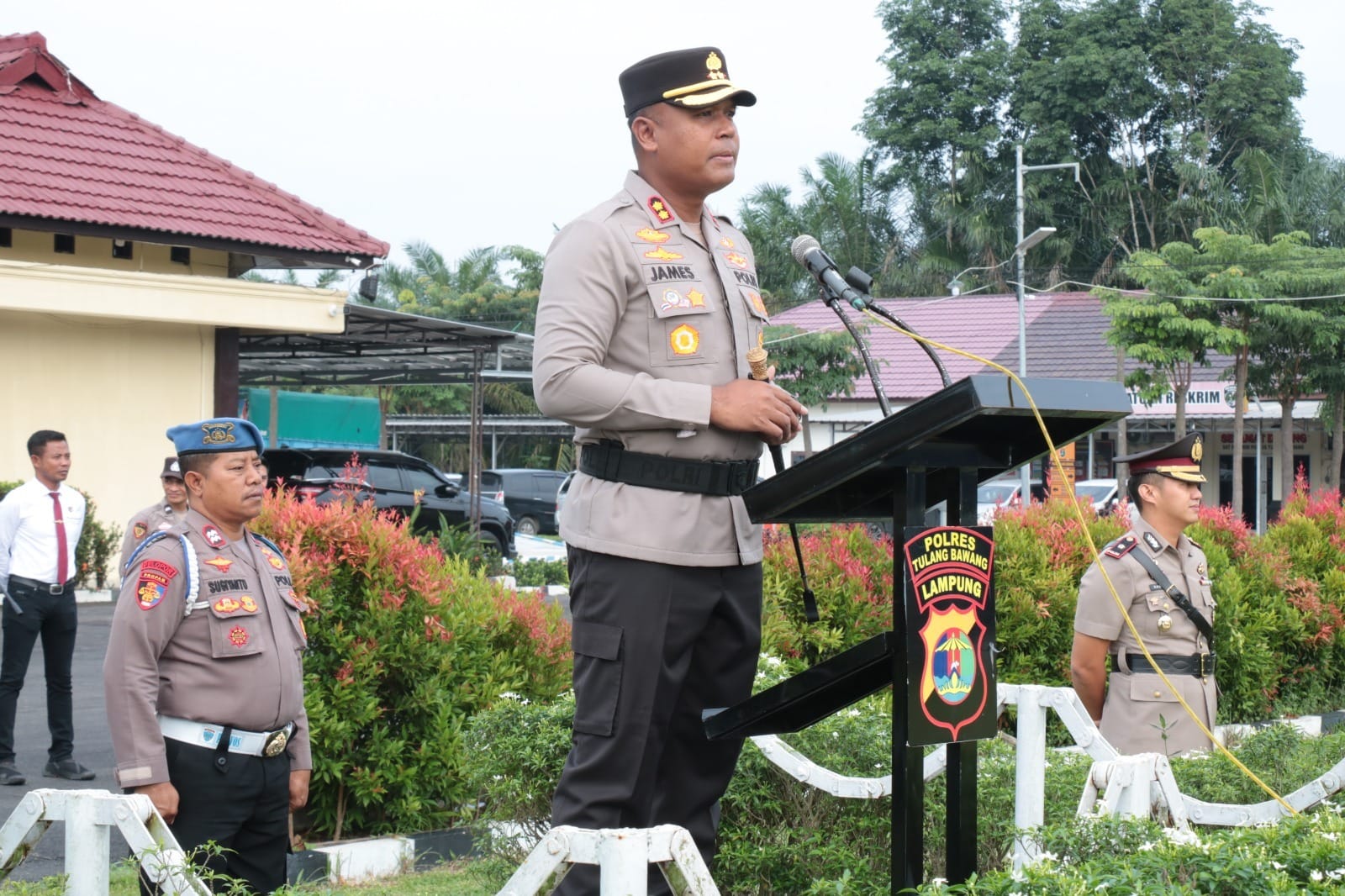 AKBP James Pimpin Upacara Penyerahan Jabatan Wakapolres Tulang Bawang, Ini Pesannya