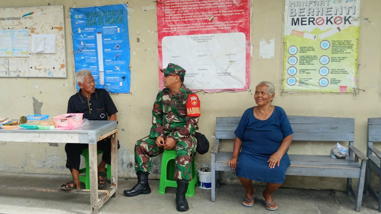 Babinsa Kratonan Membaur Menjadi Sahabat di Tengah Warga Binaannya
