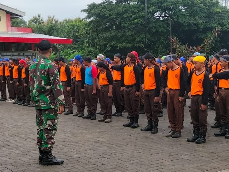 Babinsa Nogosari Tumbuhkan Kedisiplinan, Jiwa Persatuan Dan Tanggung jawab Kepada Generasi Muda