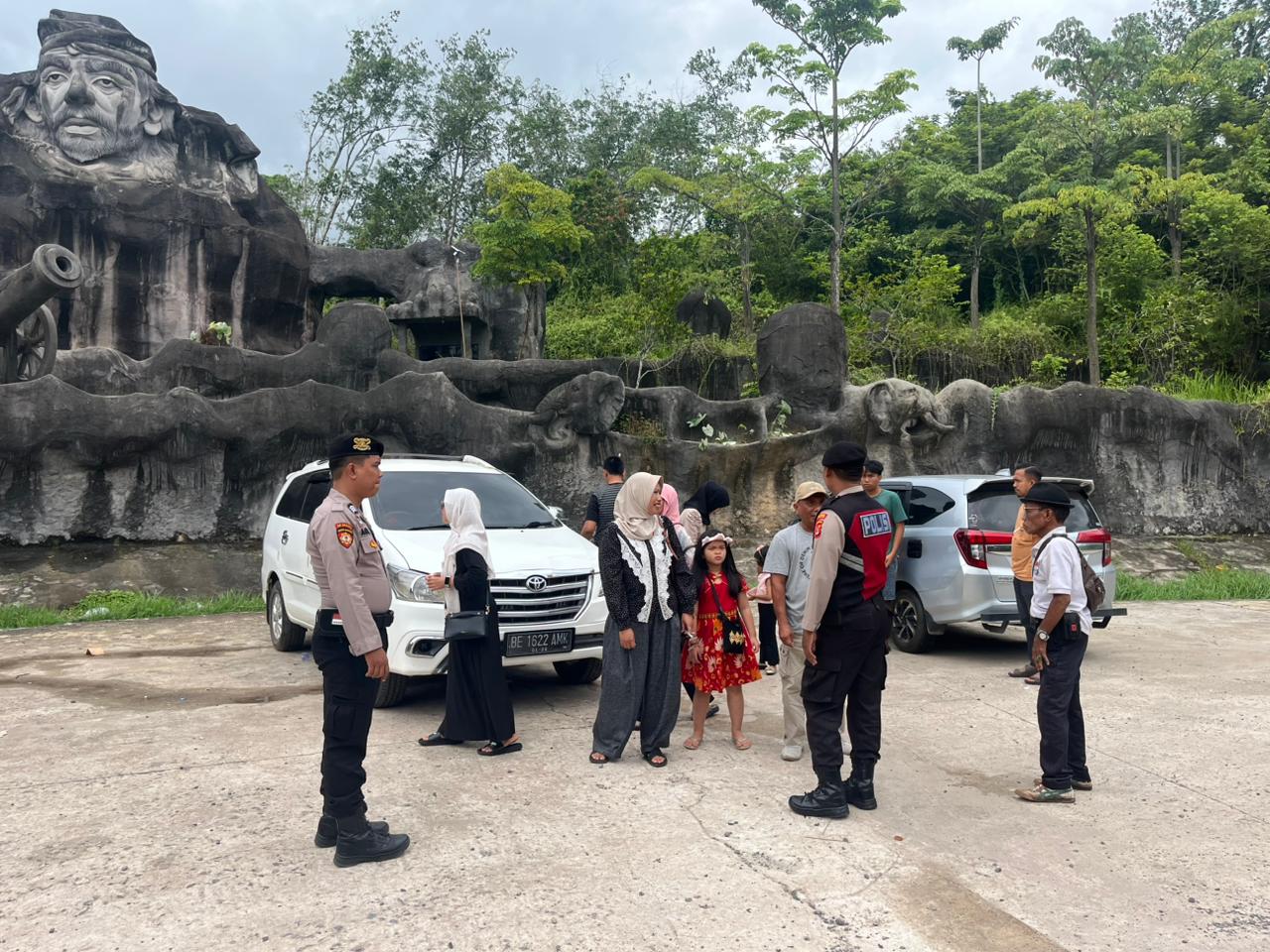 Demi kenyamanan warga Saat Liburan Imlek Sat Samapta Polres Tulang Bawang Barat laksanakan patroli wisata