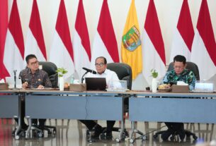 Rapim OPD Pemprov Lampung, Pj. Gubernur Samsudin Ajak Lakukan Efisiensi Anggaran Tahun 2025 dan Fokuskan Program pada Kebutuhan Rakyat
