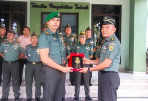 Kasdim 0410/KBL Pimpin Tradisi Korps Pelepasan 1 Pama