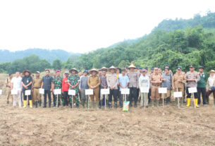 Penanaman Jagung Serentak 1 Juta Hektar di Desa Subik