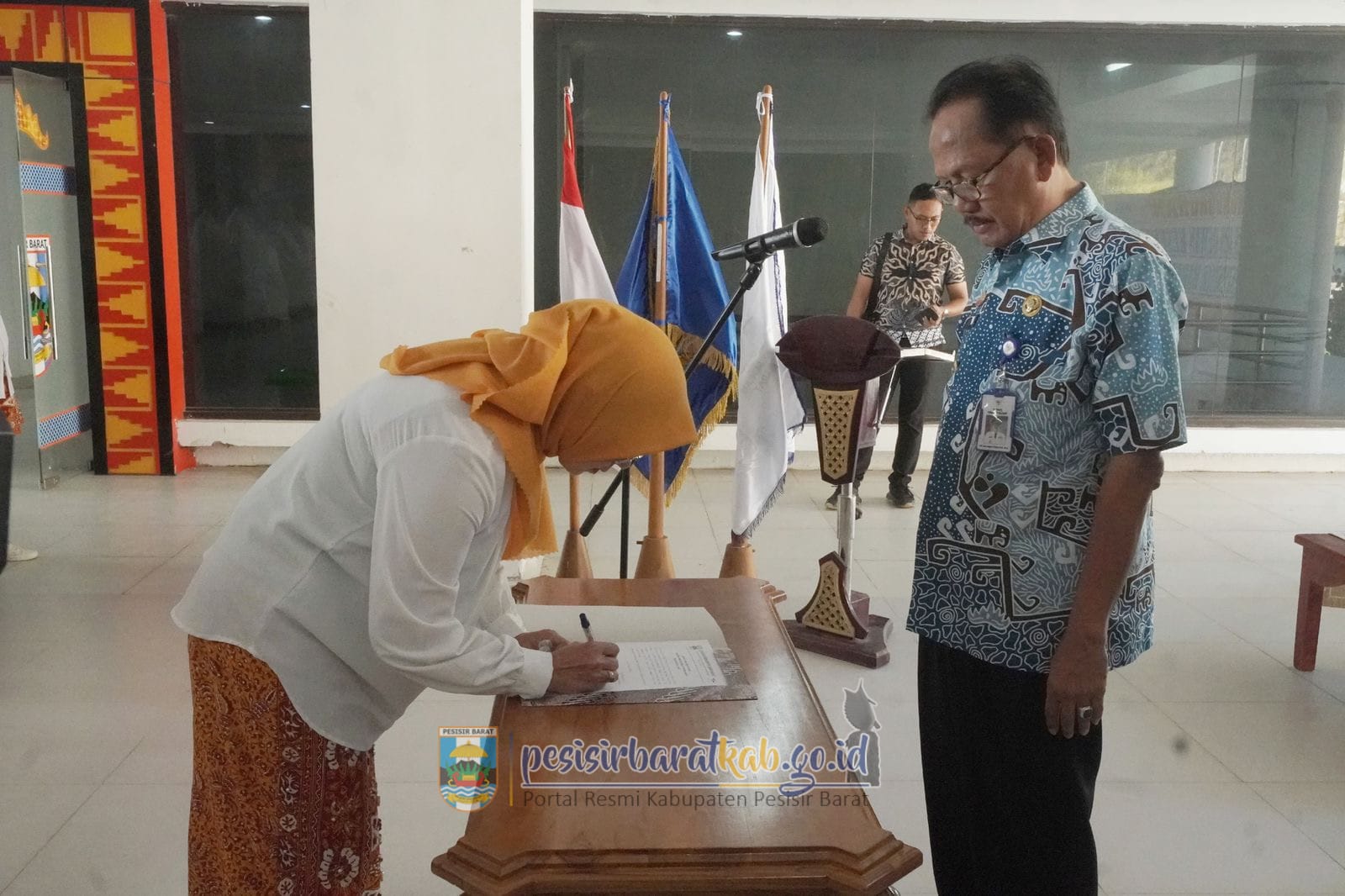 Bupati Agus Istiqlal kukuh kan dewan kesenian priode 2025-2030