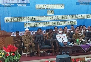 Bupati Way Kanan Serahkan Perbup Tapal Batas Seluruh Kampung, sekaligus pamit
