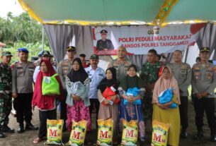 Polres Tanggamus Gelar Baksos dan Kesehatan untuk Masyarakat Pesisir Kota Agung