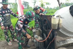 Satgas Bahu Membahu Atasi Kesulitan Bersama