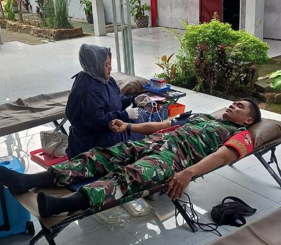 Sumbangsih Babinsa Sawit Untuk Kemanusiaan