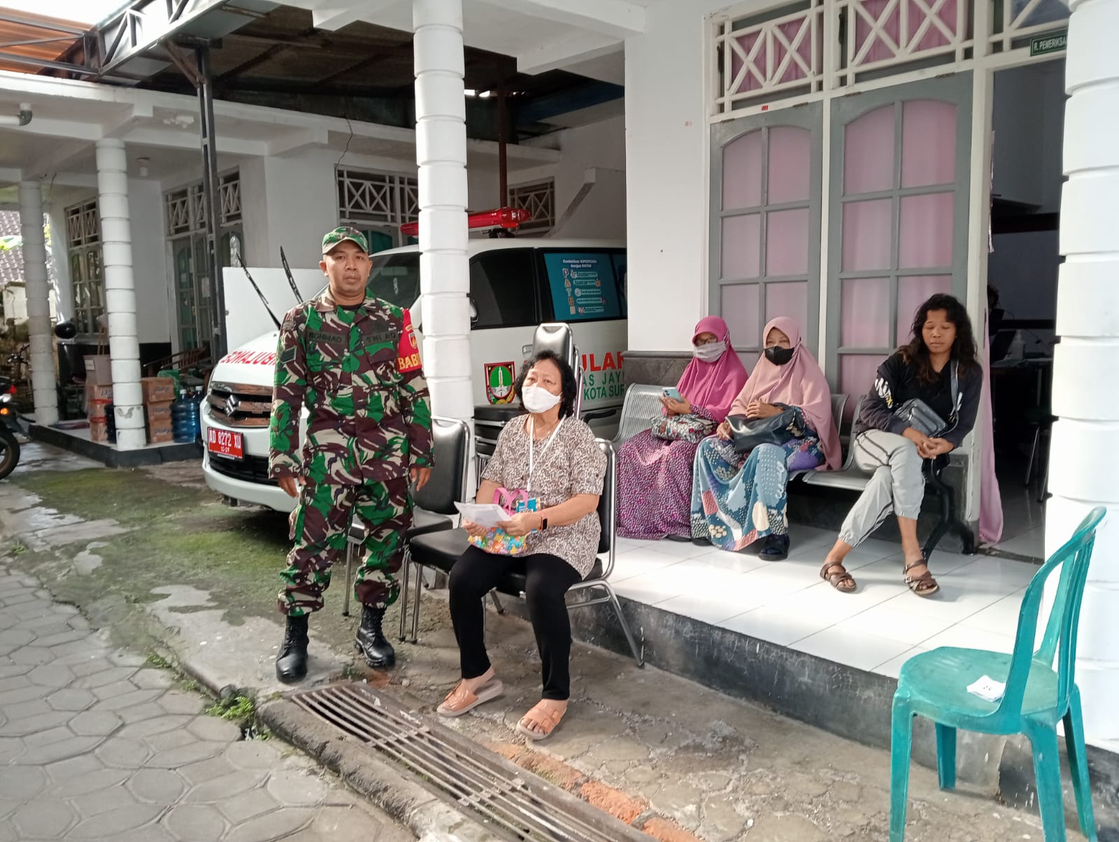 Apa Maksud dan Tujuan Babinsa Jayengan Sambangi UPTD Puskesmas  