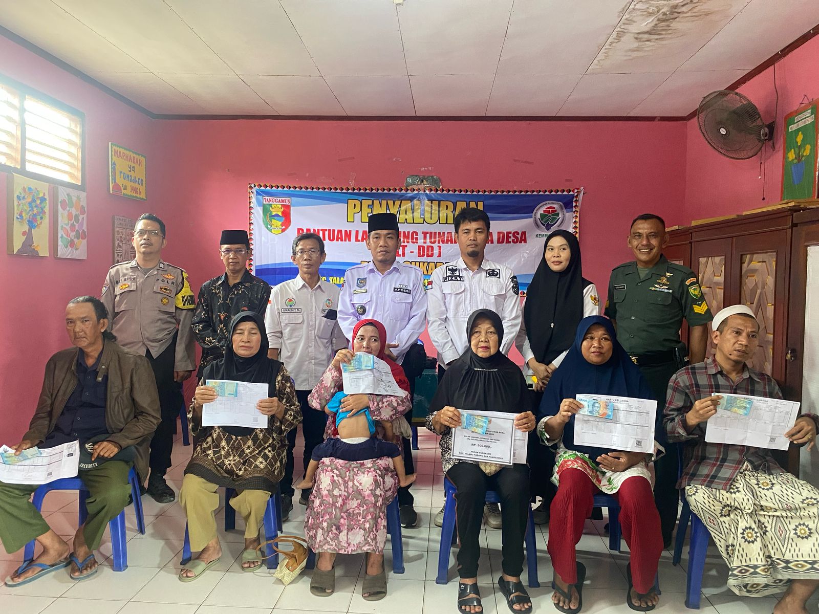 Penyaluran BLT - DD Pekon Sukarame 2025 Dihadiri Perwakilan FORKOPIMCAM Kecamatan Talangpadang