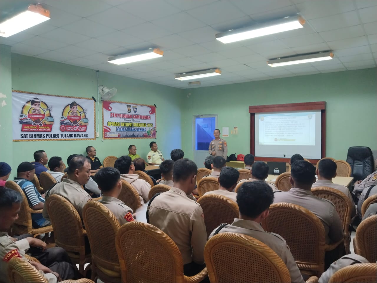 Lindungi Perjalanan, Jaga Senyuman Polres Sosialisasi Mudik Aman