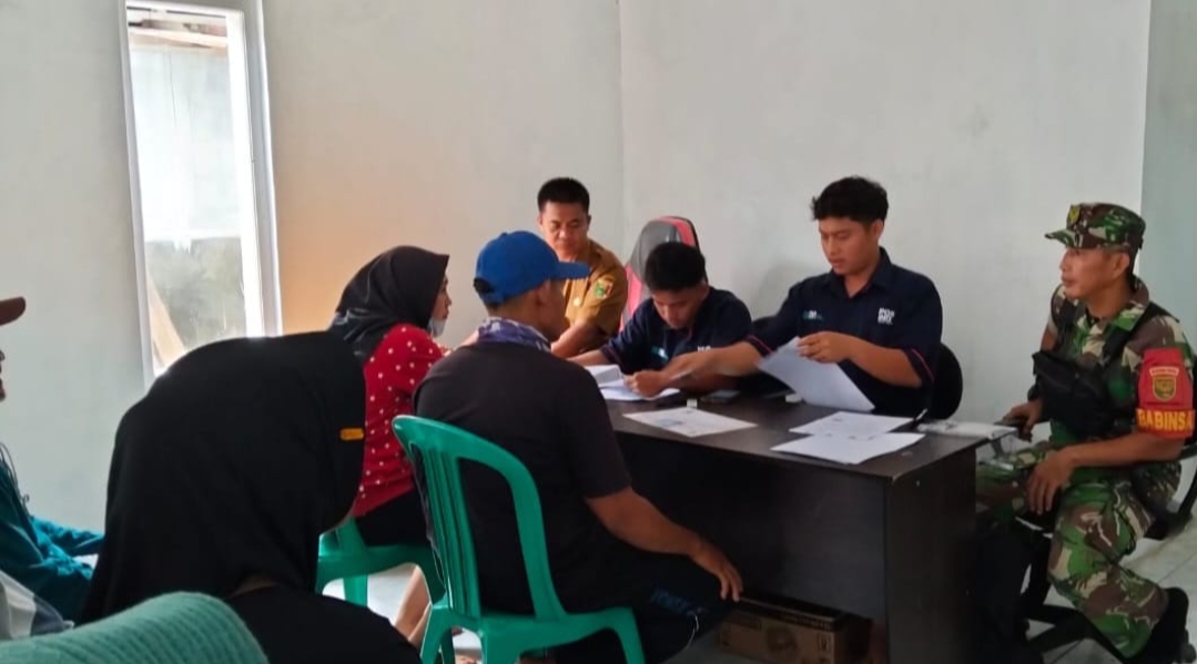 Polsek Pematang Sawa Amankan Penyaluran Bantuan PKH BPNT di 8 Pekon