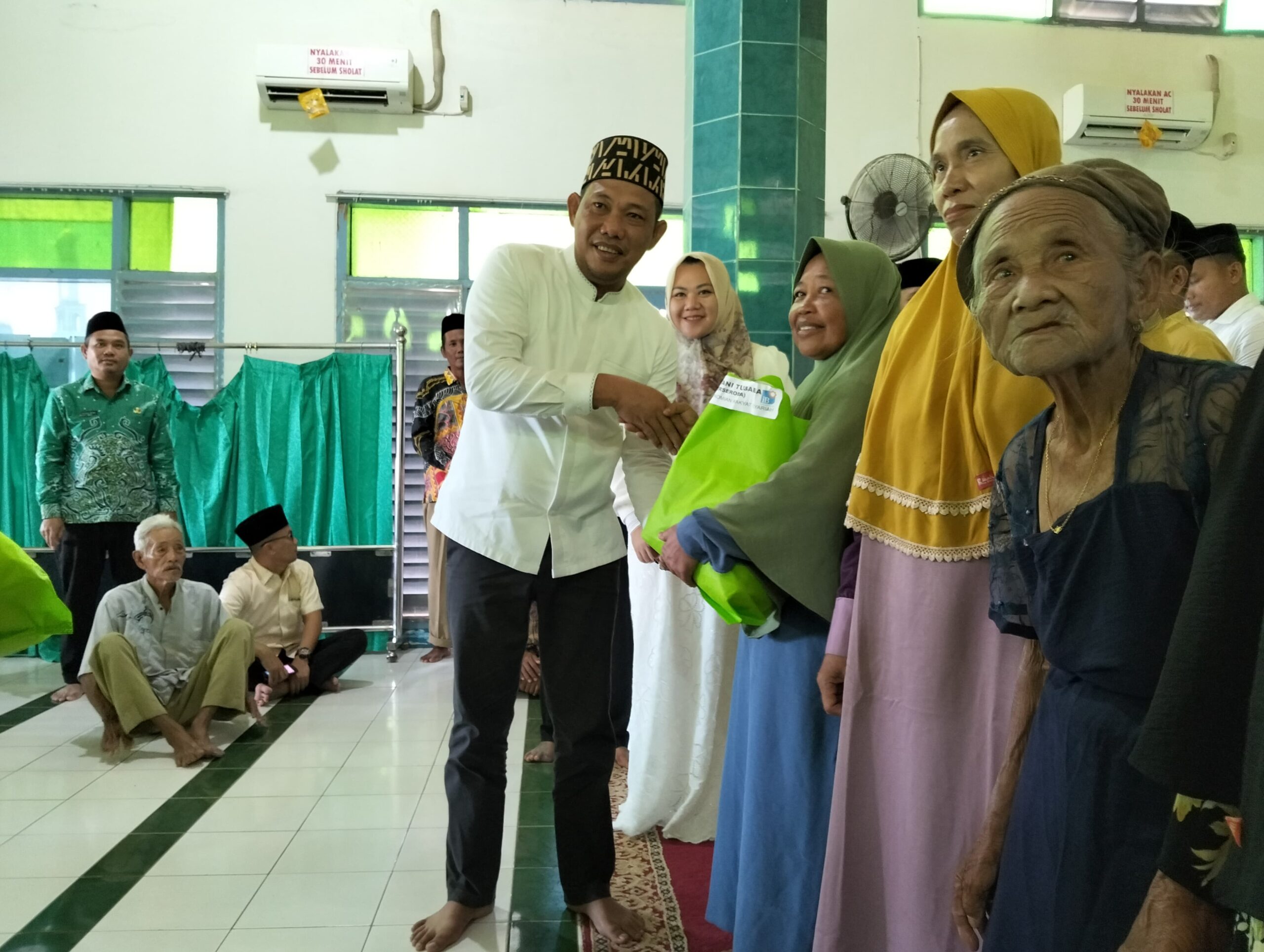 Mempererat tali silaturahmi Wakil bupati Tubaba Sebut Ramadhan Bersedekah