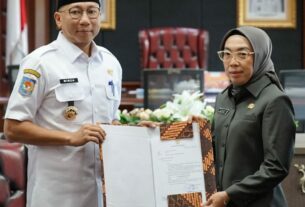 Wakil Bupati Way Kanan Terima Surat Penugasan sebagai Plt. Bupati Dari Gubernur Lampung