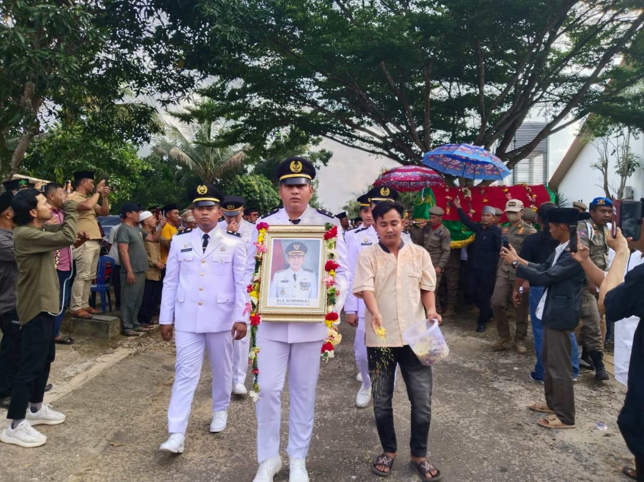 Way Kanan Berduka, Bupati Ali Rahman Tutup Usia