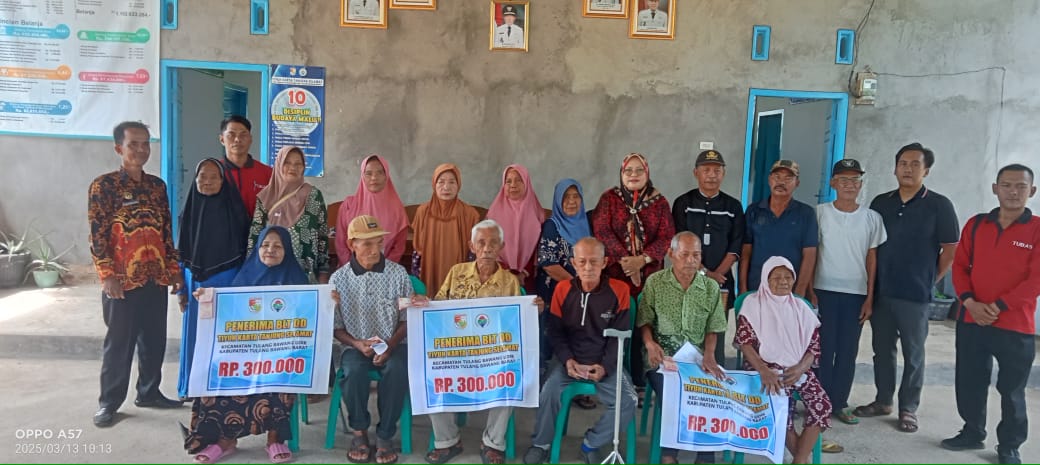 Tiyuh Karta tanjung selamat salurkan BLT-DD kepada 20 KPM