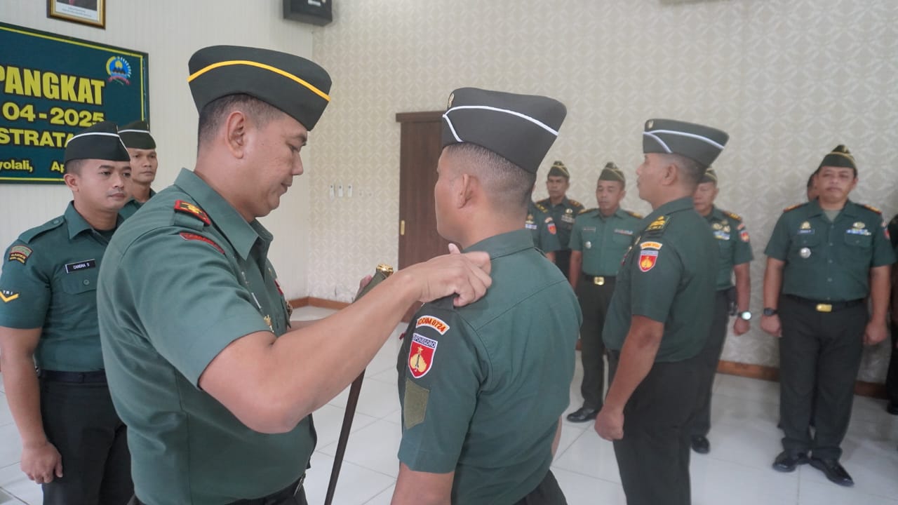 Dandim Pimpin Upacara Kenaikan Pangkat Prajurit Kodim Boyolali Atas Dedikasi Dan Loyalitasnya