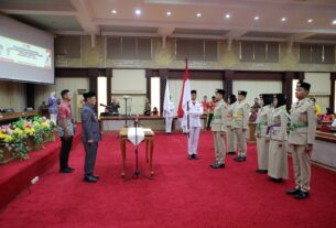 Pj. Sekdaprov Firsada Lantik Duta Pancasila Paskibraka Indonesia Tingkat Provinsi Lampung Periode 2025-2029