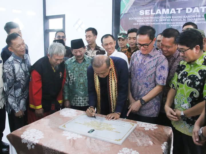 Gedung Sekertariat Cabang HMI Kotabumi di Resmikan