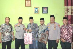 Kapolres Tanggamus Silaturahmi ke Kediaman Ketua MUI, Perkuat Sinergi Polri dan Ulama