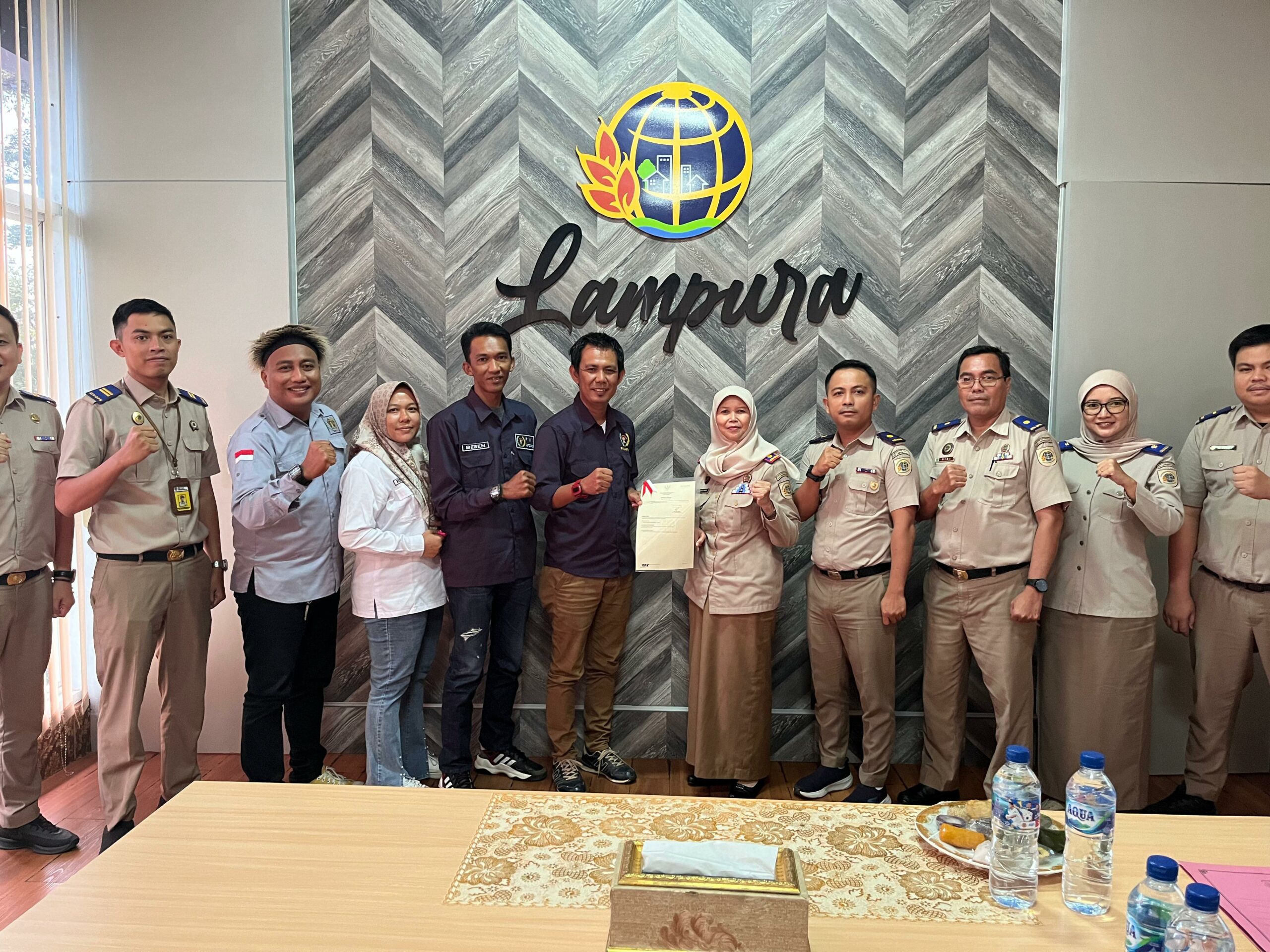 PWI Resmi Terima Sertifikat Hak Milik Atas Tanah Kantor PWI