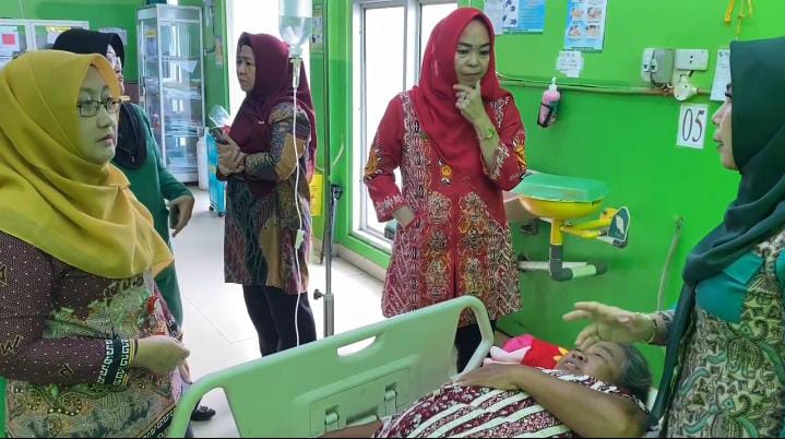 Puluhan warga di Kelurahan Tanjung Seneng Keracunan, Aida : Kita sudah ambil sampel makanan dari Lokasi Hajatan