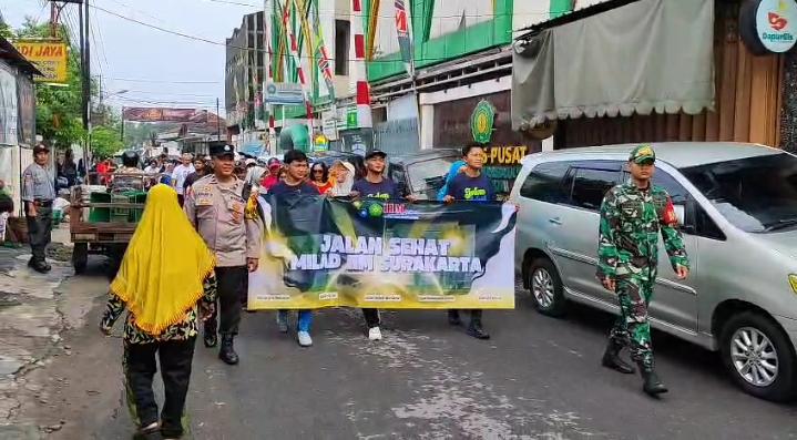 Serda Ichsan, Takkan Kendur Walau Hari Libur, Setia Amankan Jalan Sehat Milad IIM ke-46