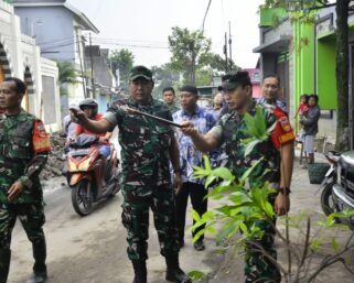Dandim 0735/Surakarta Sidak Lokasi TMMD Sengkuyung Tahap II Di Kelurahan Mojo