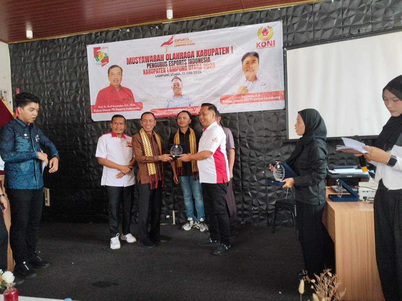 Isa Rakhmat Martadinata terpilih Aklamasi sebagai Ketua Umum ESI Lampura