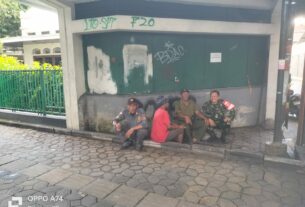 Kapanpun & dimanapun Tanpa Syarat Tanpa Sorotan Publik : Ketulusan Komsos Seorang Babinsa Kemlayan untuk Warganya