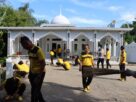 Polres Tanggamus Gelar Bakti Sosial Religi Sambut Hari Bhayangkara ke-79 di Masjid Jami' Barokatus Solihin