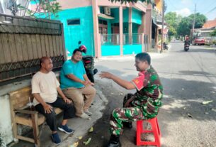 Warga Rt 02 Jadi Sasaran Komsosnya Babinsa Tipes