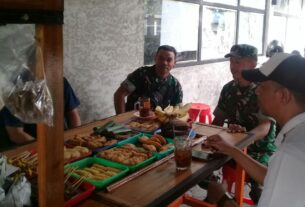 Warung Hik Pak Kosim Jadi Sasaran Komsos Babinsa Keprabon, Ternyata Ini Tujuannya